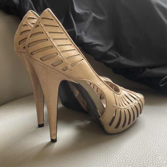 BCBGeneration Open Toe Pumps Heels - Picture 3 of 6